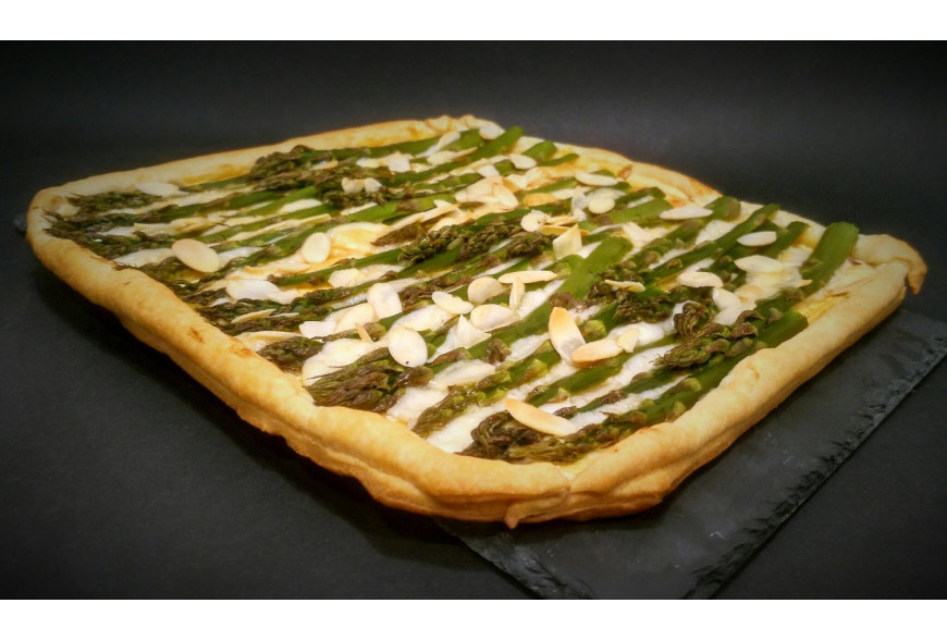 TARTA DE ESPÁRRAGOS VERDES CON QUESO
