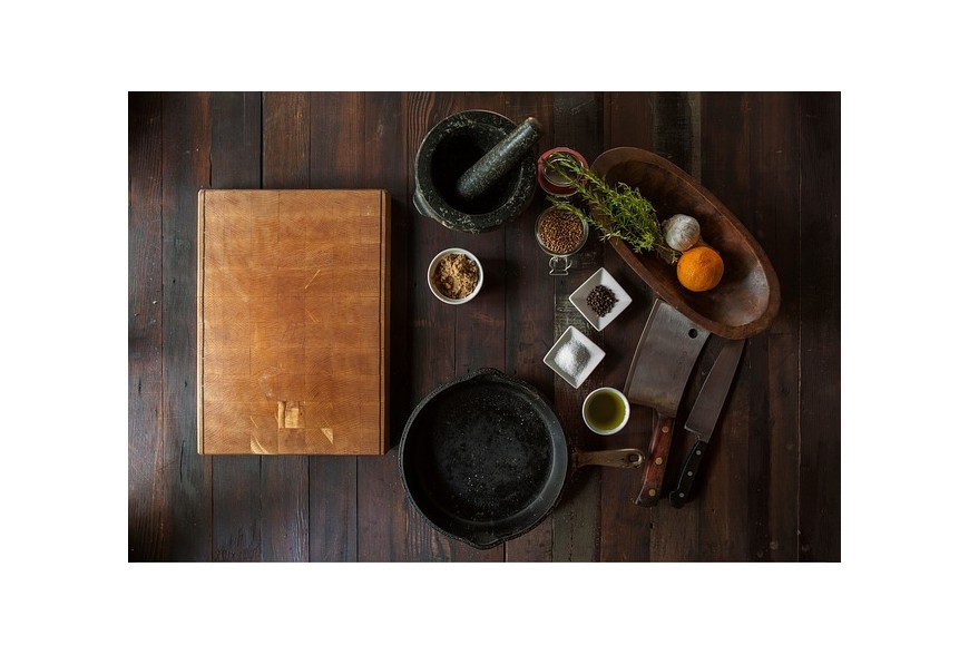 Receta de tosta de roquefort y salmón con mermelada de tomate