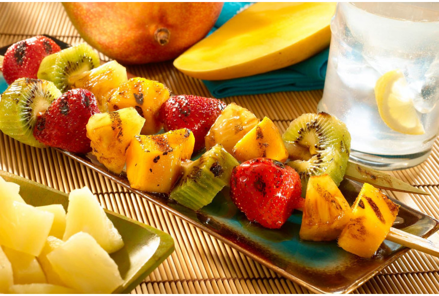 BROCHETAS DE FRUTAS